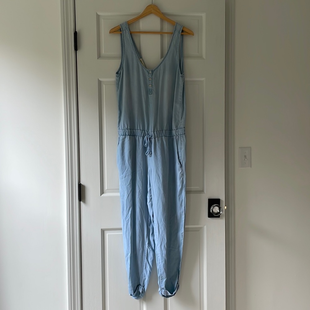 Cloth & Stone chambray jumpsuit, size M.